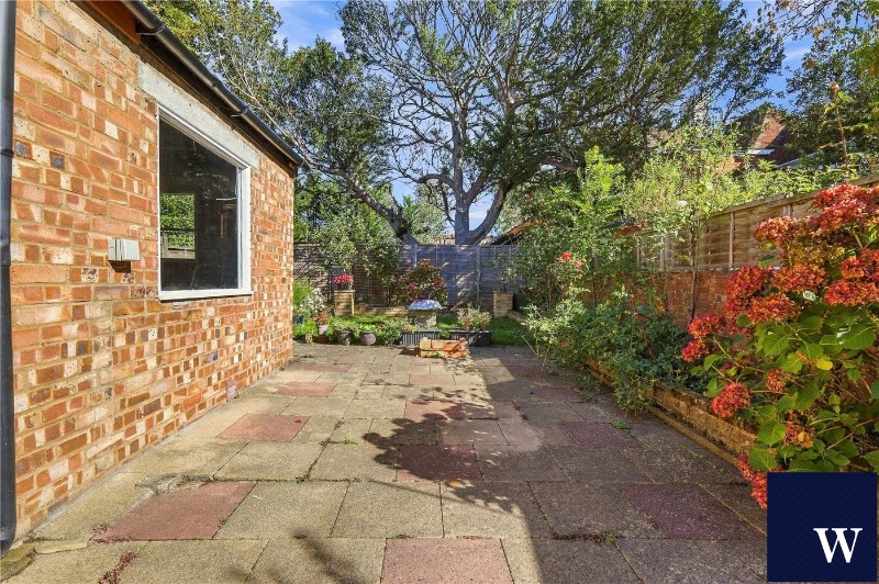 West Avenue, West Finchley, London, N3