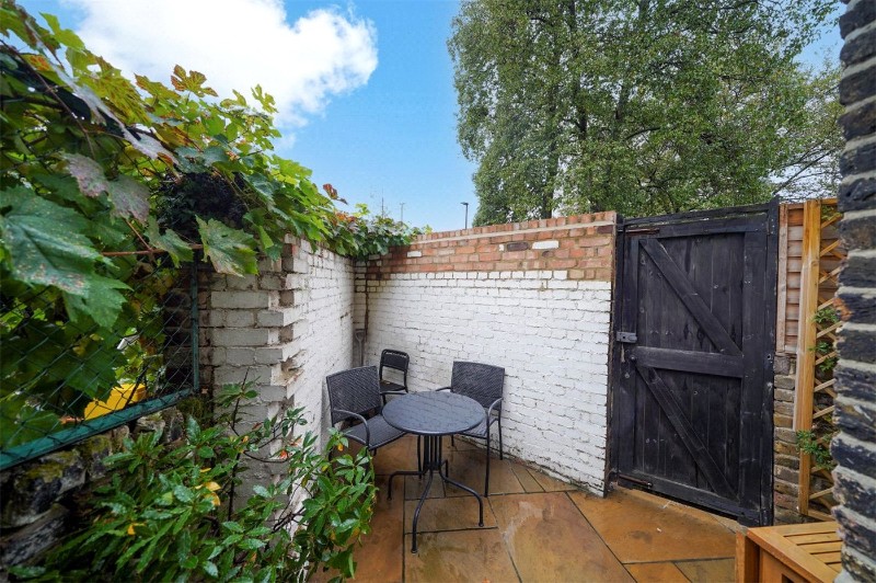 Oakford Road, London, NW5