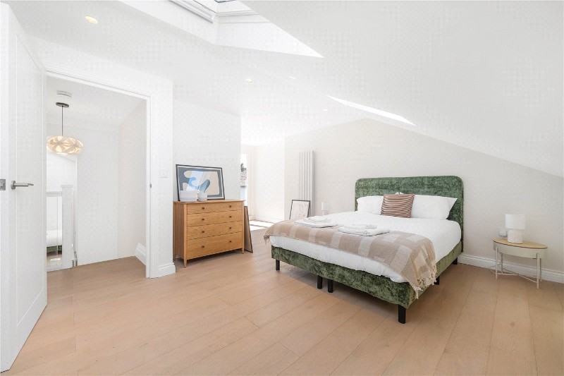 East Dulwich Grove, London, SE22