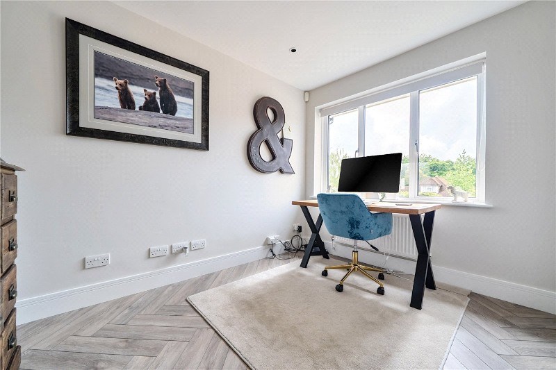 Abbots Ride, Farnham, Surrey, GU9