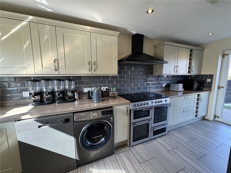 Auckland Crescent, Timberland, Lincoln, Lincolnshire, LN4