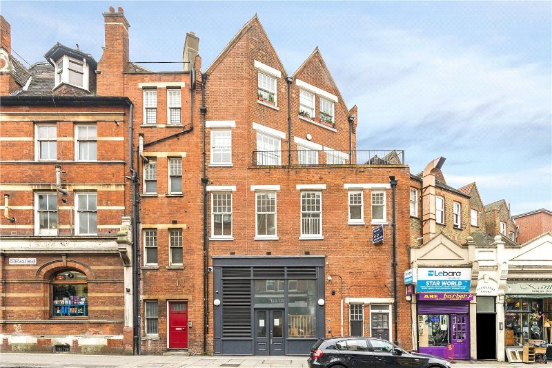 Streatham High Road, London, SW16