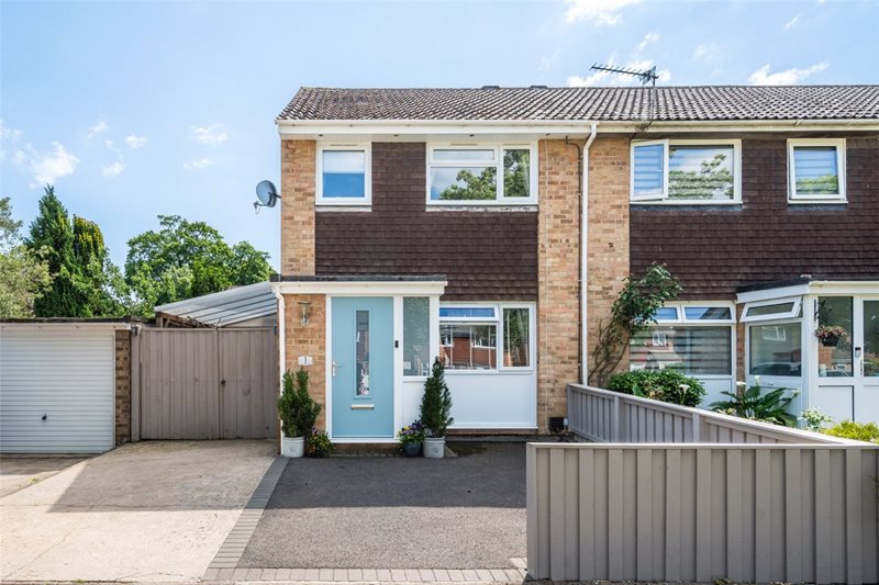 Cockerell Close, Merley, Wimborne, Dorset, BH21