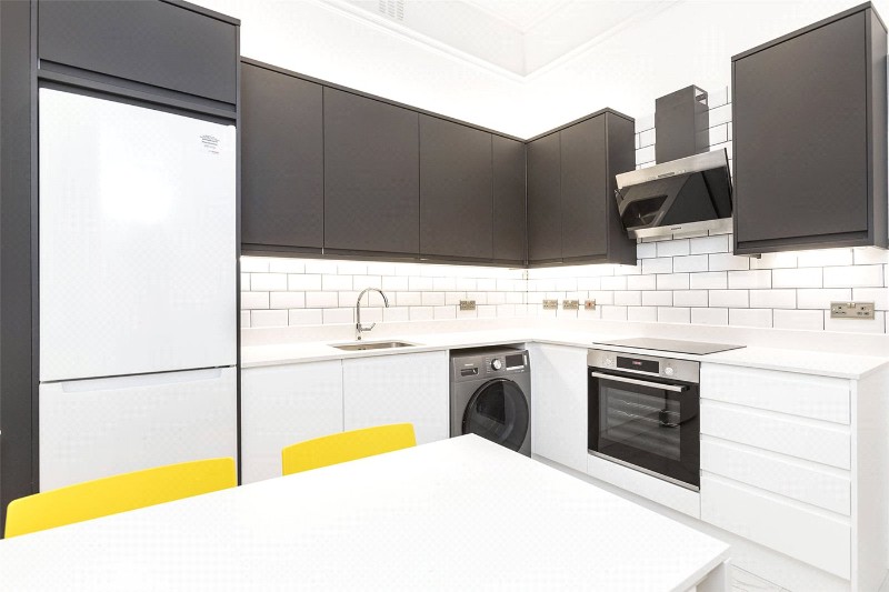 Bedford Avenue, London, WC1B