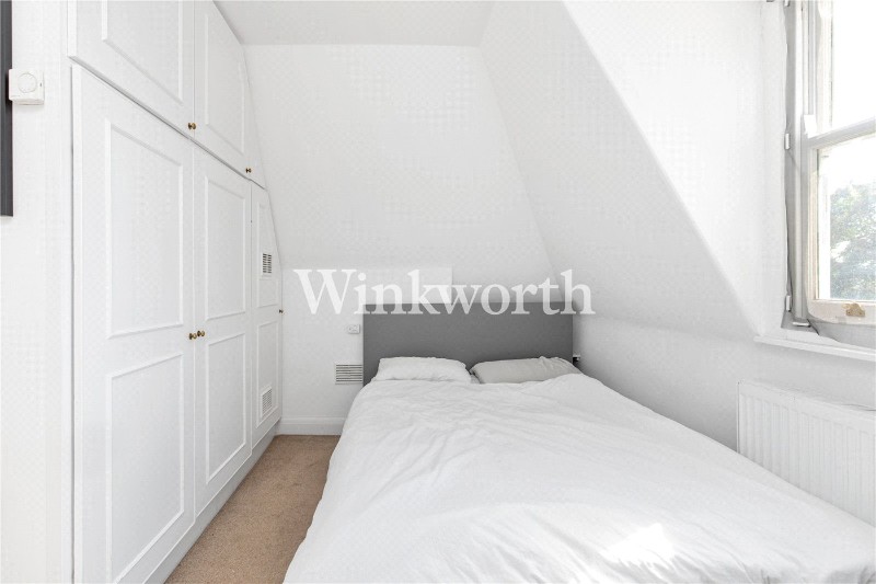 Queens Drive, London, N4