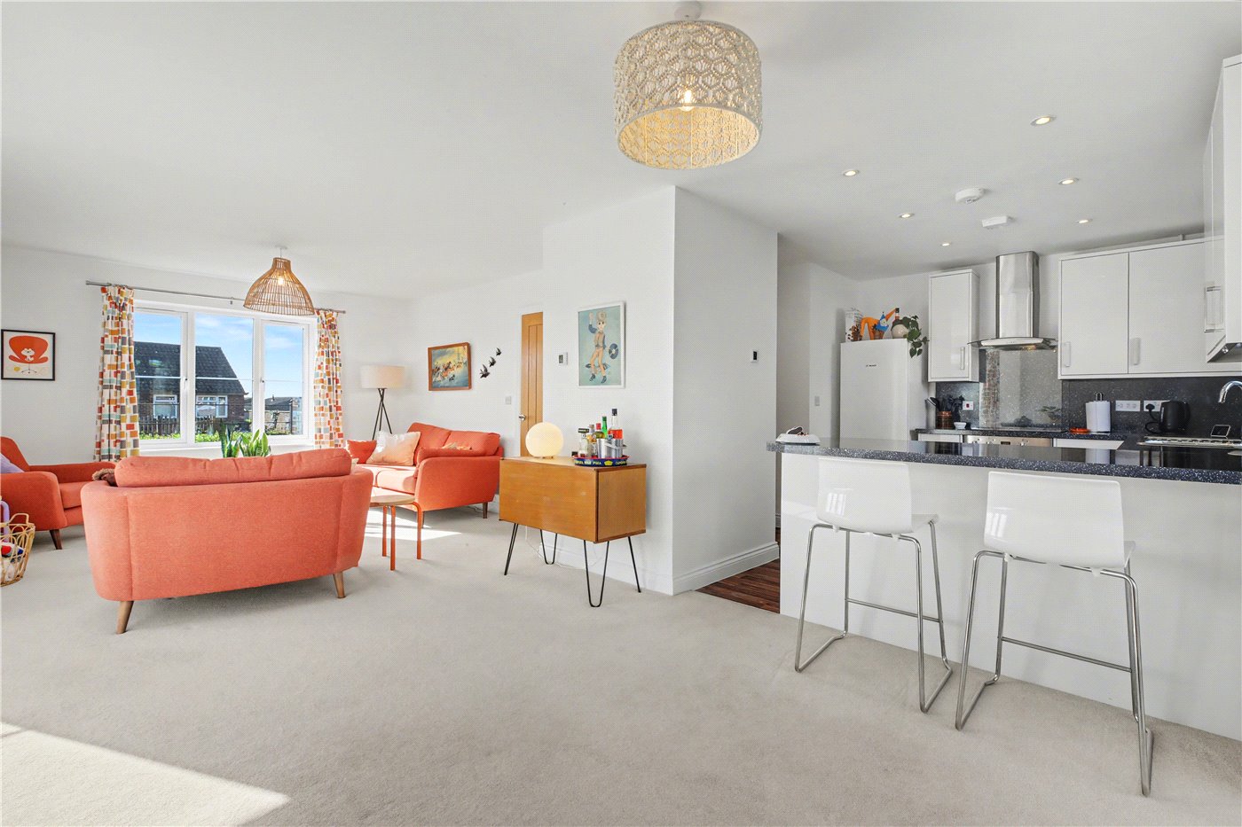 Living / Dining Area
