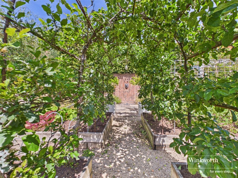 Newbury Road, Headley, Thatcham, Hampshire, RG19