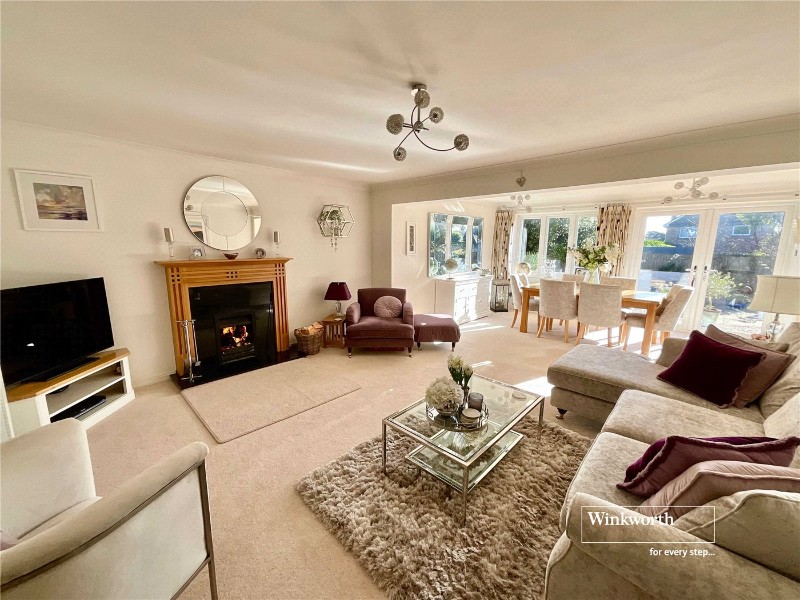 Stuart Road, Highcliffe, Dorset, BH23