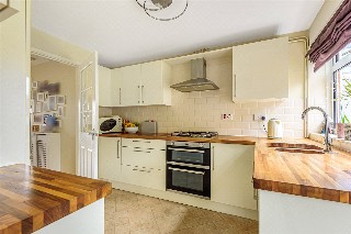 Brook Road, Bagshot, GU19