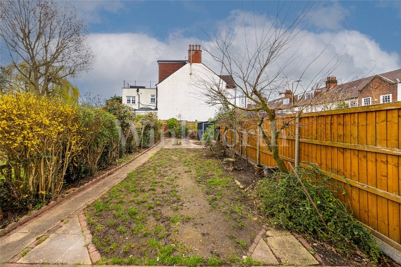 Nant Road, London, NW2