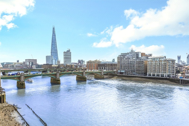Upper Thames Street, London, EC4V