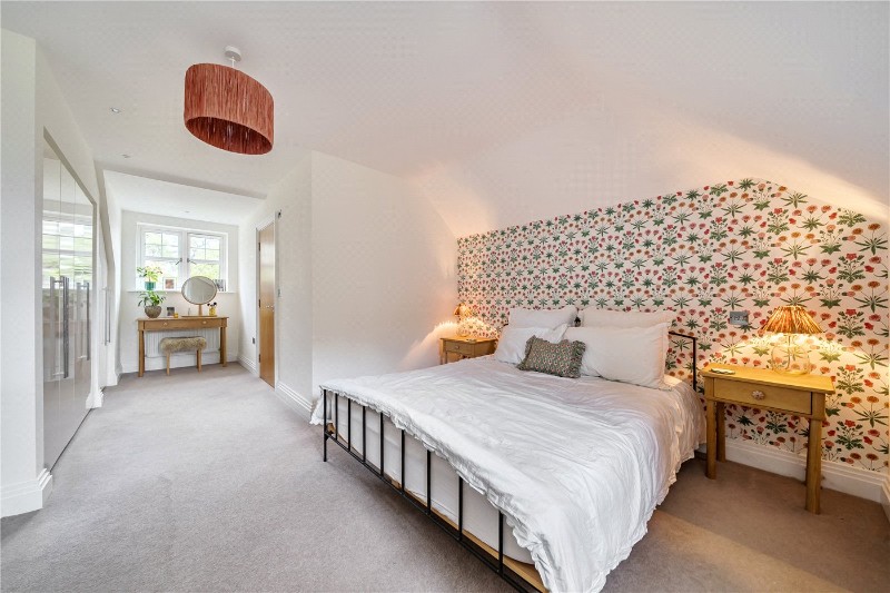 Nettlecombe Close, Farnham, Surrey, GU9