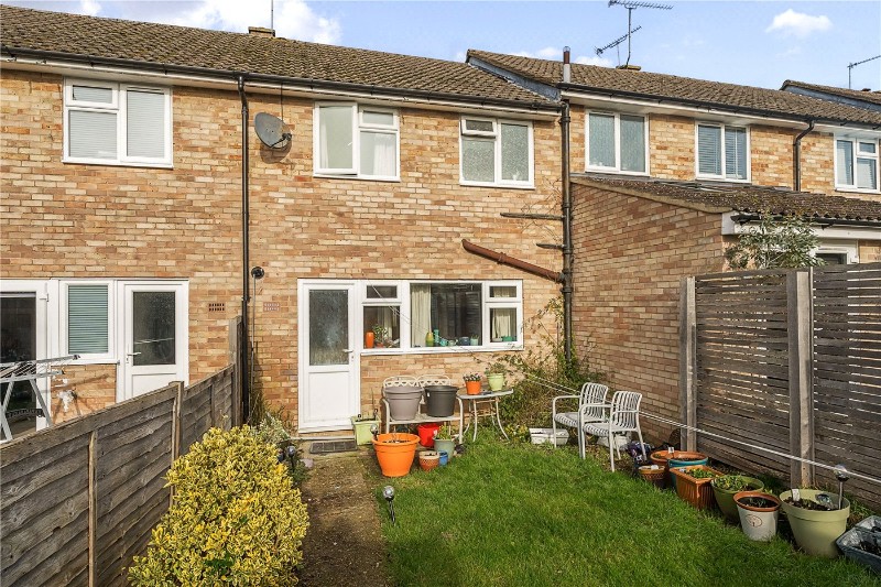 Ermin Walk, Thatcham, Berkshire, RG19