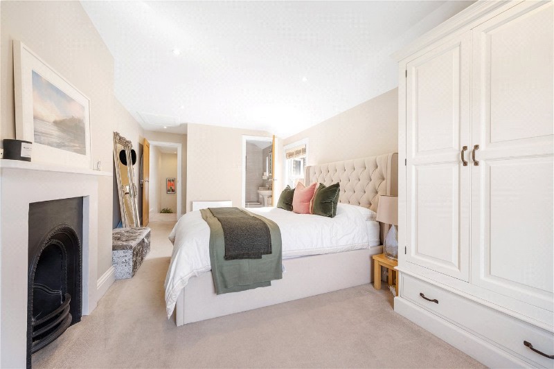 East Dulwich Grove, East Dulwich, London, SE22