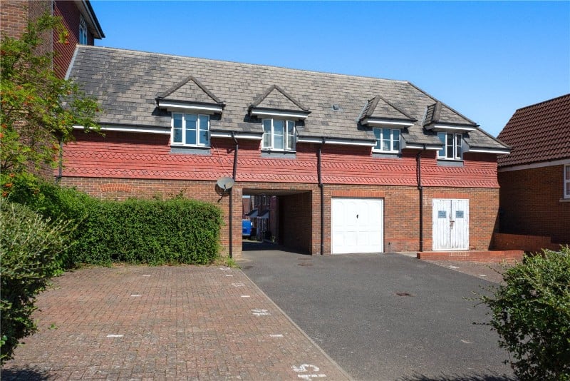 Gravelly Field, Ashford, Kent, TN23