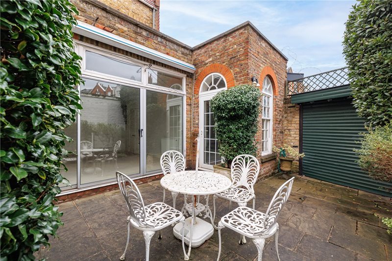 Napier Avenue, London, SW6