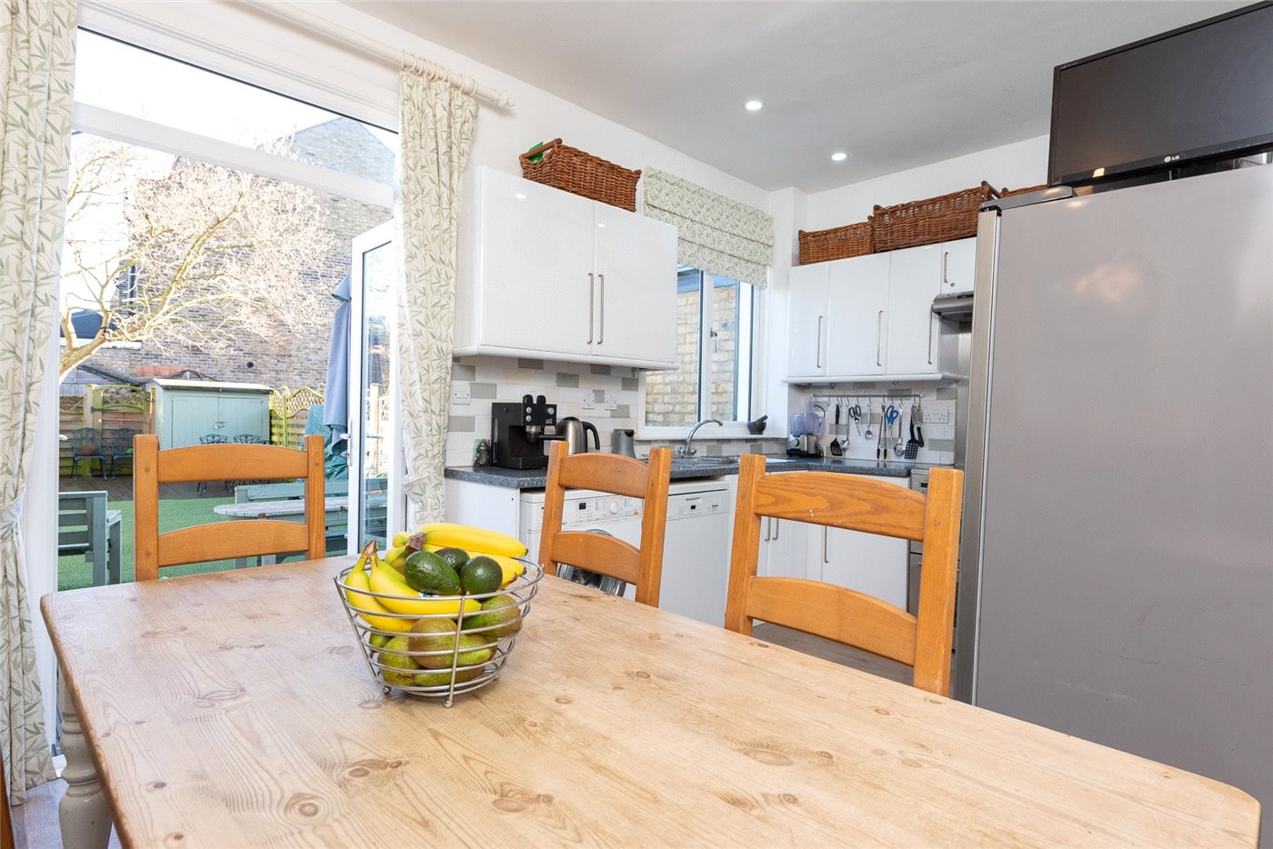 5 bedroom property for sale in Pulborough Road, Southfields, SW18 (Ref