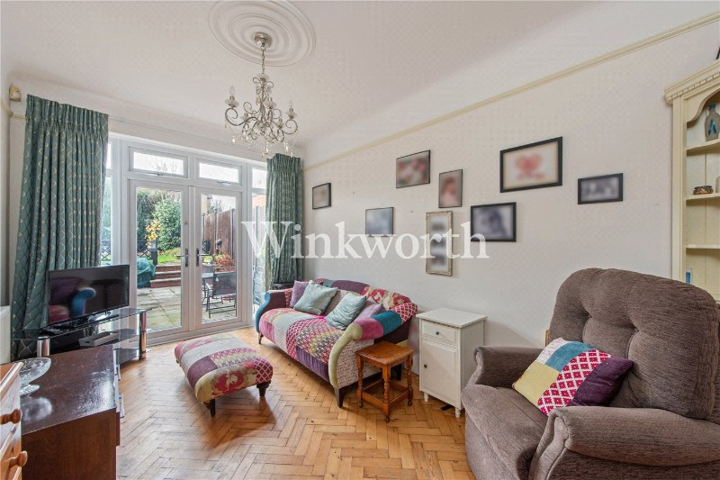 River Avenue, London, N13