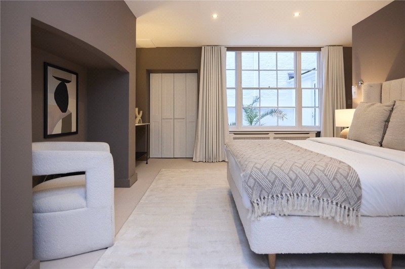 Strathearn Place, London, W2