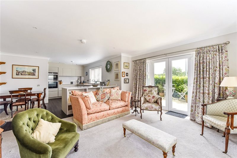 Farnham Road, Liss, Hampshire, GU33