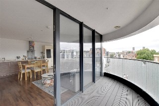 Lambarde Square, London, SE10