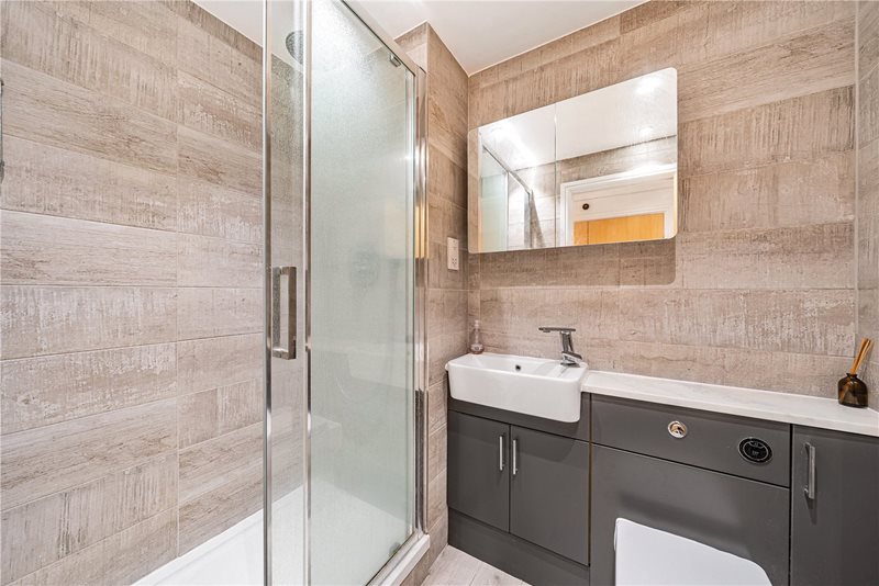 Boardwalk Place, London, E14