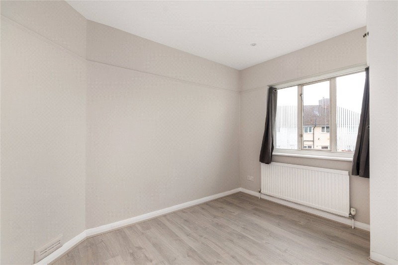 Carlingford Gardens, London, CR4