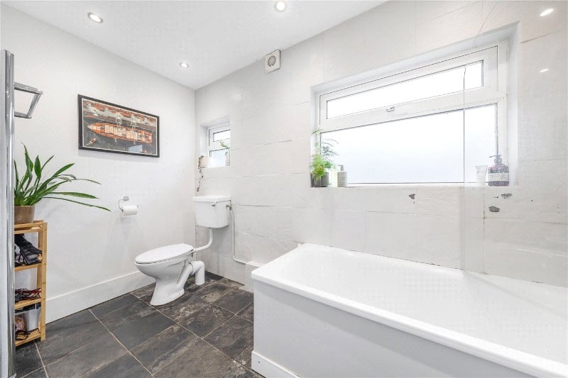 Tarbert Road, East Dulwich, London, SE22