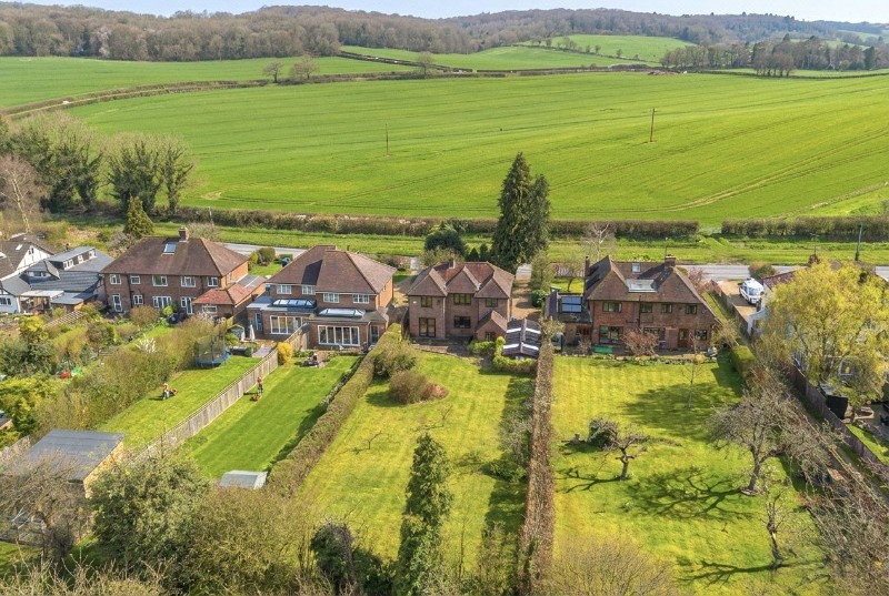 Warrendene Road, Hughenden Valley, Buckinghamshire, HP14