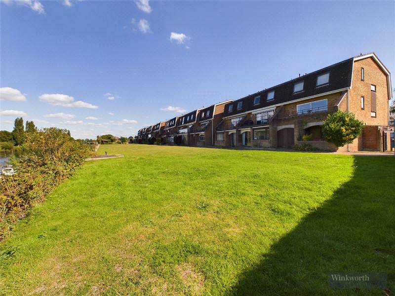 Ditton Reach, Thames Ditton, Surrey, KT7