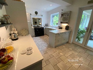 Shelley Close, Highcliffe, Dorset, BH23