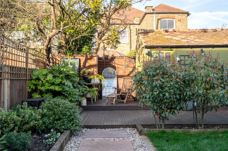 Cricklade Avenue, London, SW2