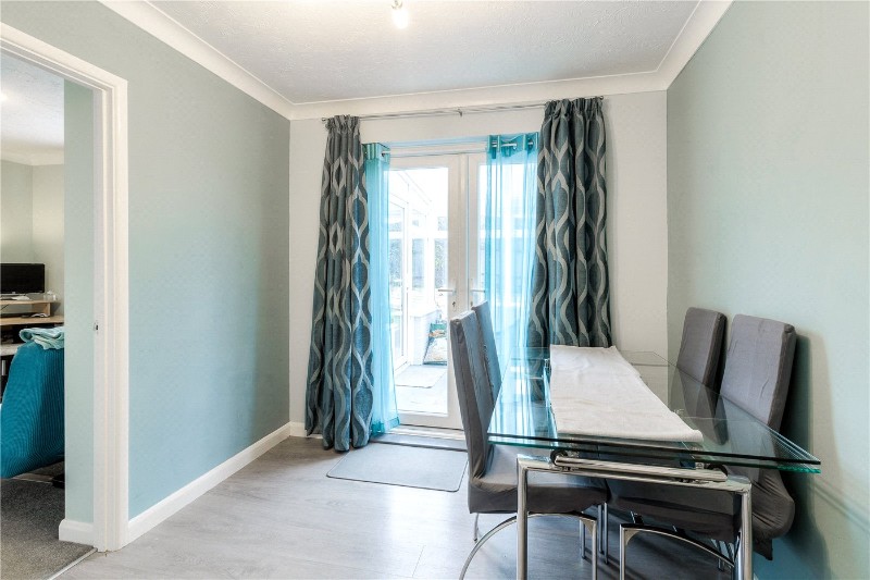 Highlands Avenue, Northampton, NN3