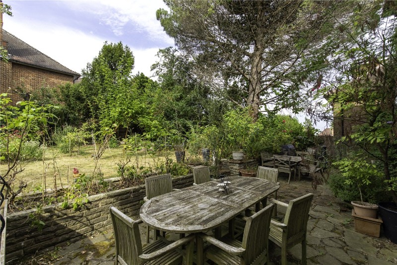 Dallas Road, London, United Kingdom, W5