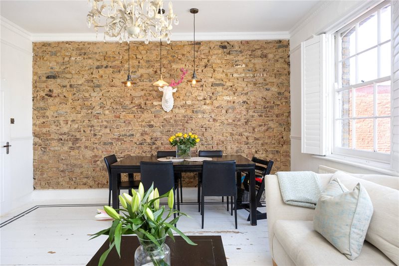 Blackfords Path, London, SW15