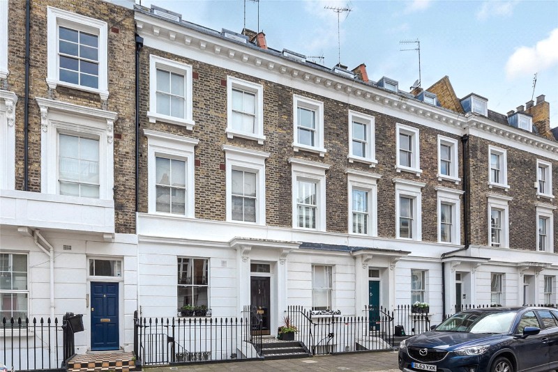 Moreton Place, London, UK, SW1V