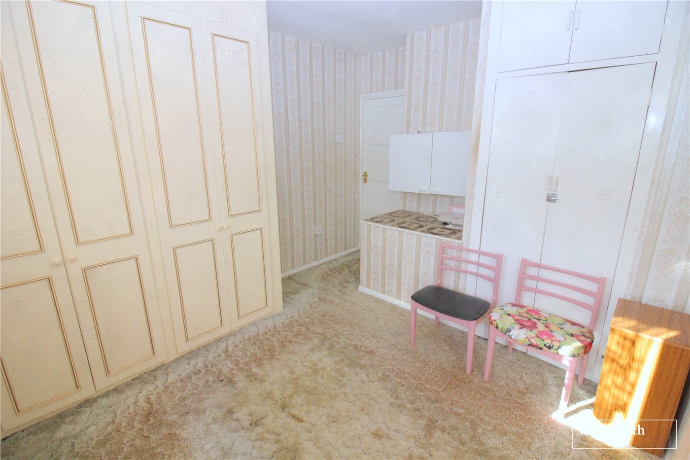 2 bedroom property for sale in Ashley Drive, Borehamwood, Hertfordshire