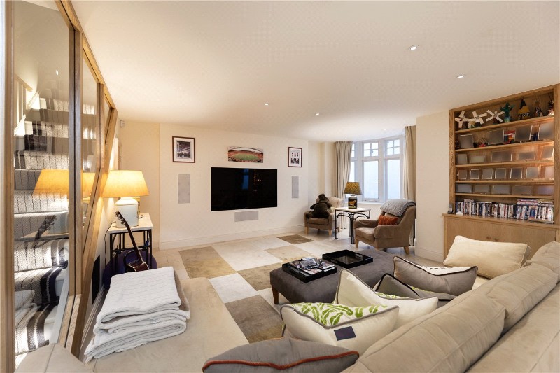 Hazlewell Road, London, SW15