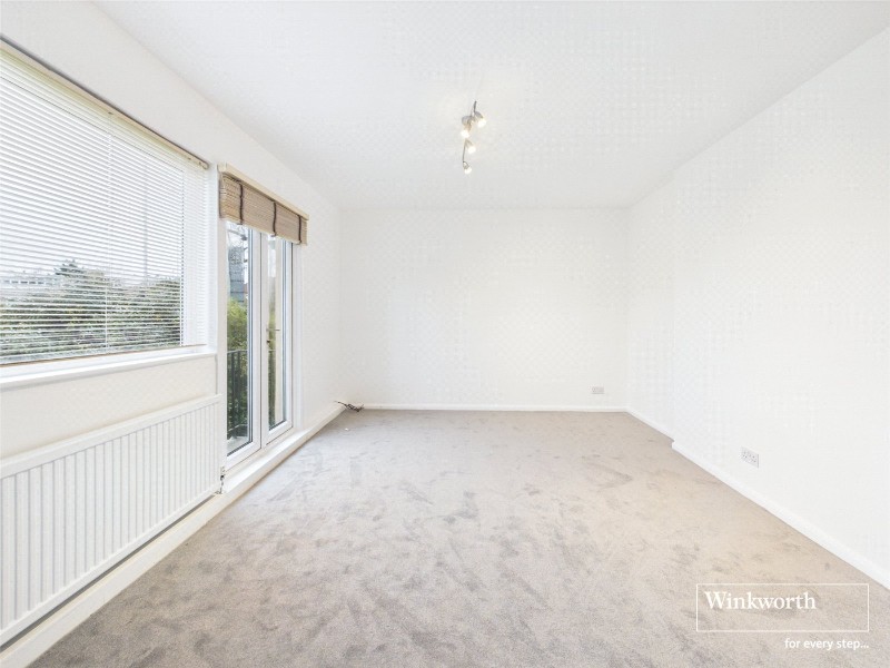 Great North Way, London, NW4