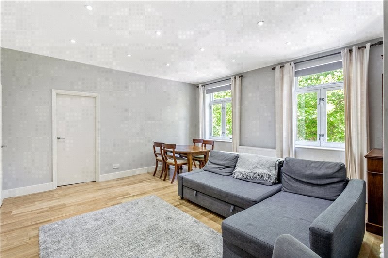 Kennington Park Road, London, SE11