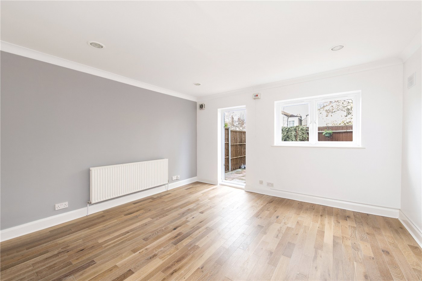 Reception/Bedroom