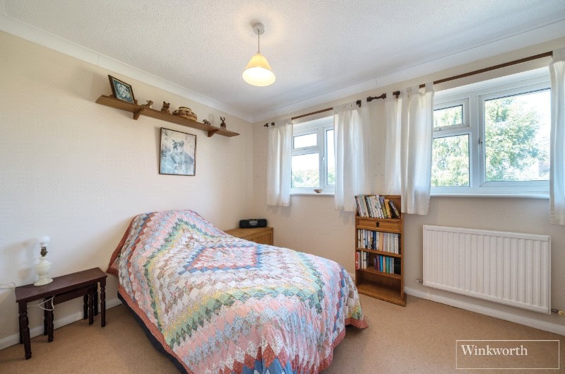 Hawkesworth Drive, Bagshot, Surrey, GU19