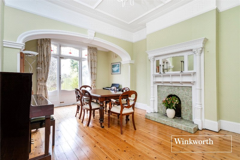 Etchingham Park Road, Finchley, London, N3