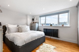 Lebanon Gardens, London, SW18