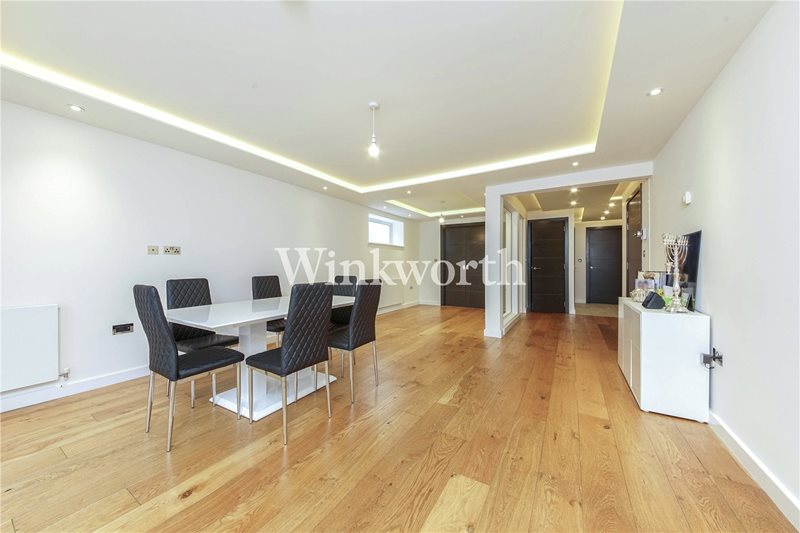 Langton Court, 37 Parson Street, London, NW4