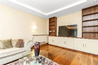 Cato Street, London, W1H