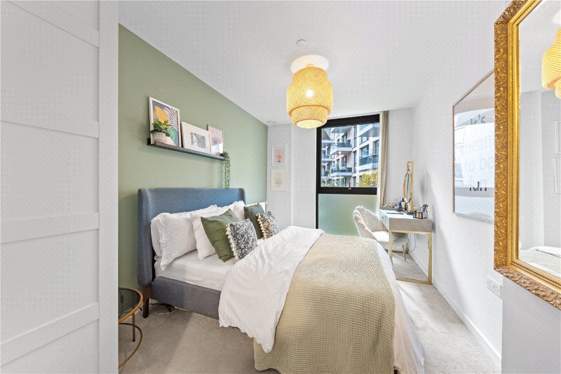 Bridle Mews, London, E1