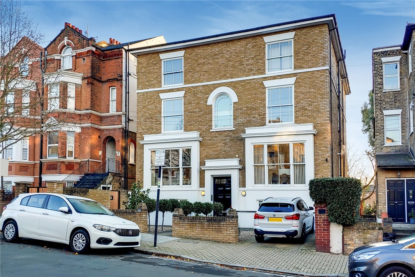 2 bedroom property for sale in Wimbledon Park Road, Southfields, SW18