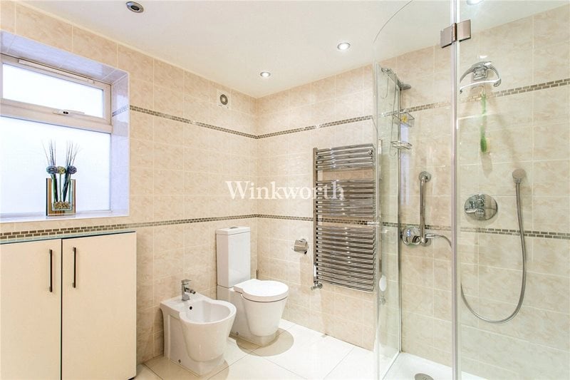 Stanview Court, 5 Queens Road, London, NW4
