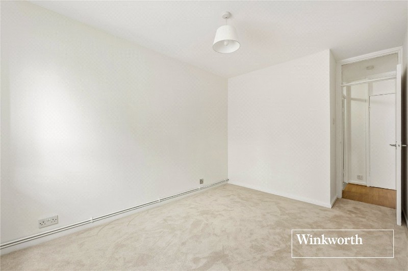 Holden Road, Woodside Park, London, N12